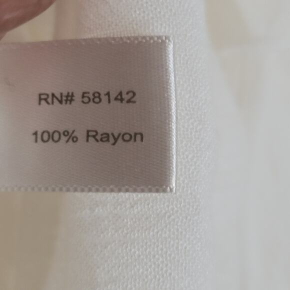 Boston Proper Top XS Cream Embroidered Ruffle Sleeve Peasant Boho Cottage - Picture 5 of 8